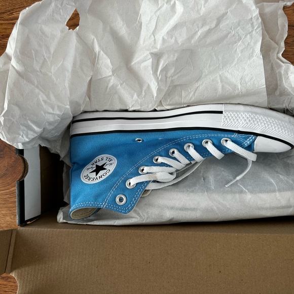 Unisex Chuck Taylor All Star Hi - Picture 2 of 5